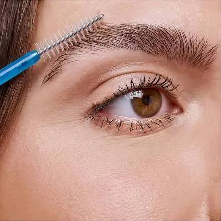 ژل-حالت-دهنده-ابرو-و-مژه-اسنس-essence